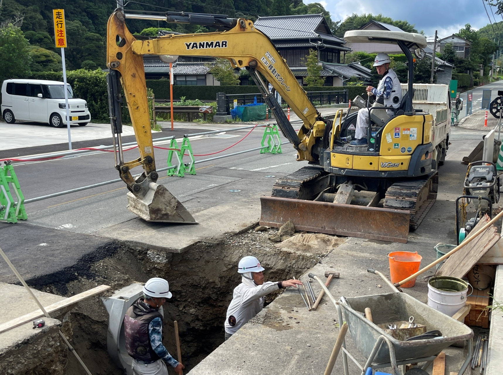 イメージ: 【現場作業員】手と機械で現場を形にする